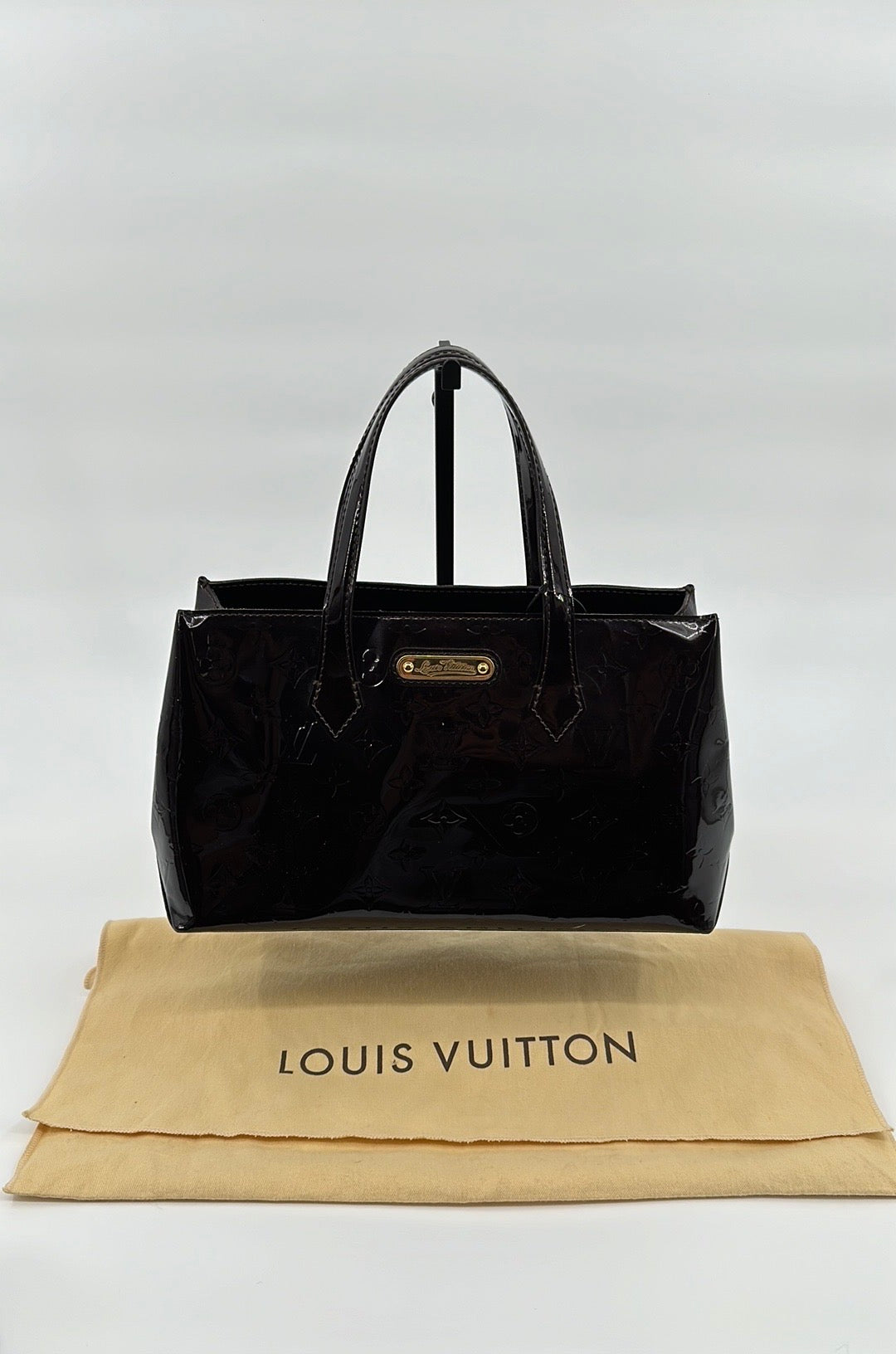 Louis Vuitton Vernis Wilshire PM Handbag