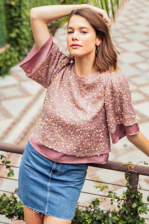 Sequined Short Sleeve Top With Back Zipper